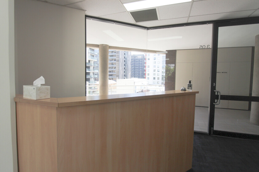 Perfectly located office - fully furnished & secure parking (Short term- long term lease)