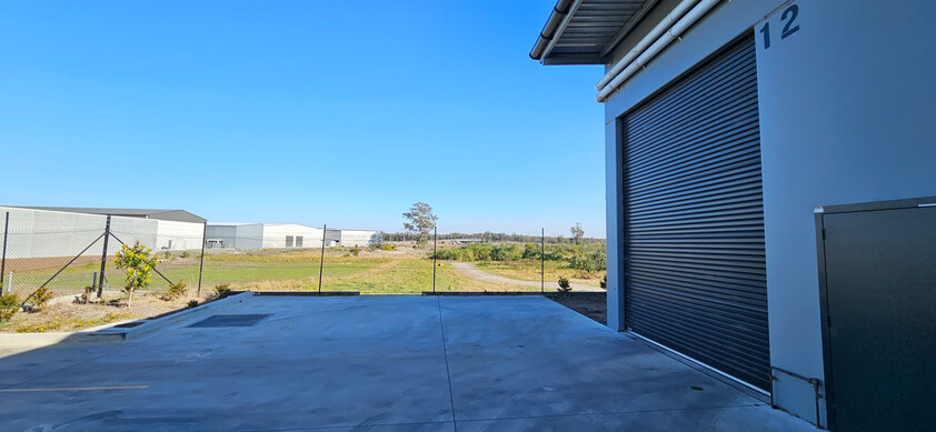 103 sqm Unit - 12/9 IVORY CLOSE HEATHERBRAE NSW 2324