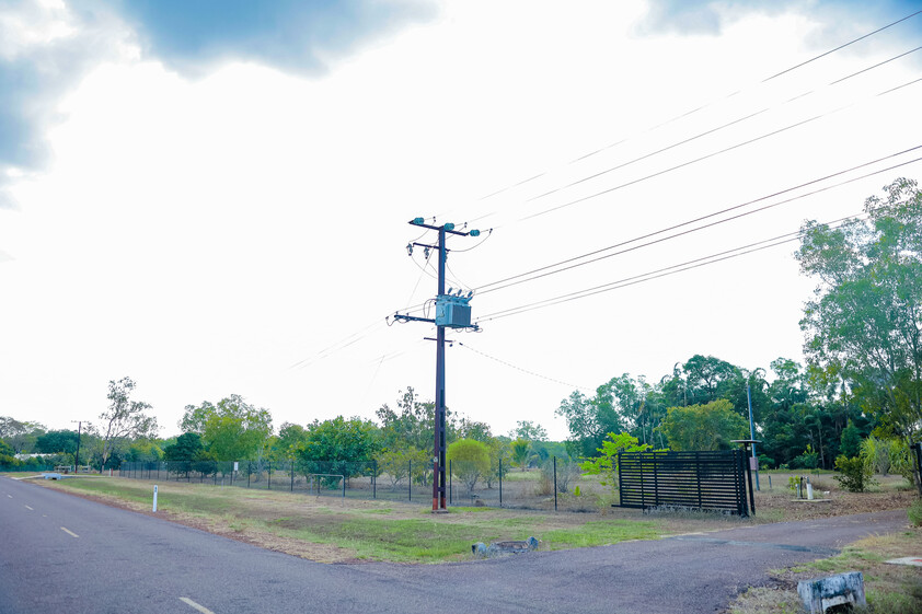 RARE 1-ACRE BLOCK IN HOWARD SPRINGS BUILD YOUR DREAM HOME