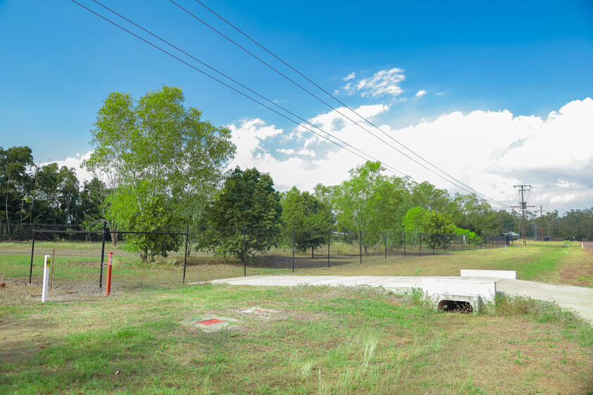 RARE 1-ACRE BLOCK IN HOWARD SPRINGS BUILD YOUR DREAM HOME