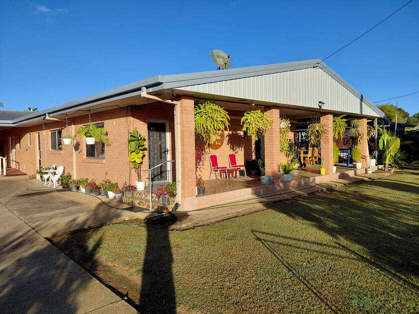 Upgraded Family Home on 1,562m² with Exceptional Vehicle & Workshop Space