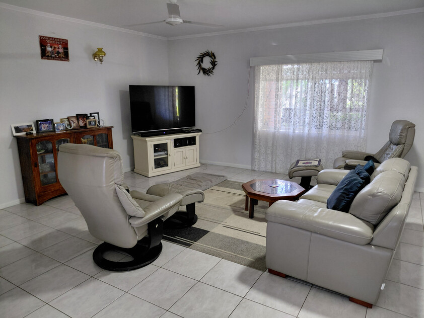 Upgraded Family Home on 1,562m² with Exceptional Vehicle & Workshop Space