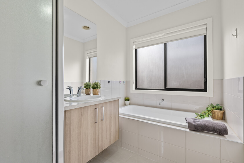 Owner Sale-Rare Opportunity-Spacious Family Living in the Heart of Mernda