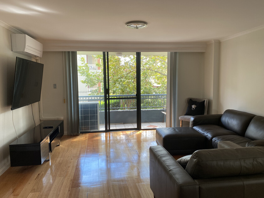 Fully Furnished 2BR/2BA in Rosebery with Pool & Gym - CLOSE TO UNIVERSITIES!