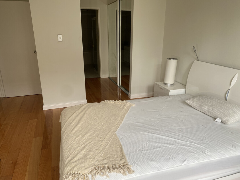 Fully Furnished 2BR/2BA in Rosebery with Pool & Gym - CLOSE TO UNIVERSITIES!