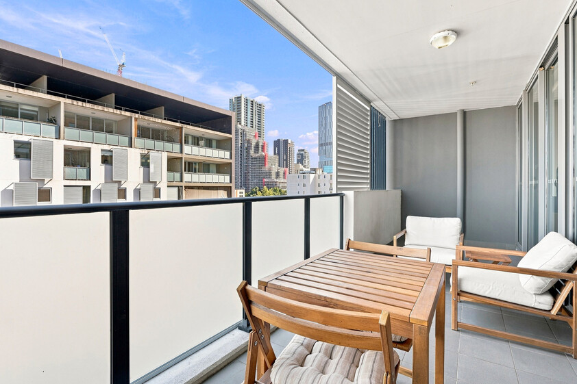 Spacious 2-Bedroom Apartment with City Views & Resort-Style Facilities