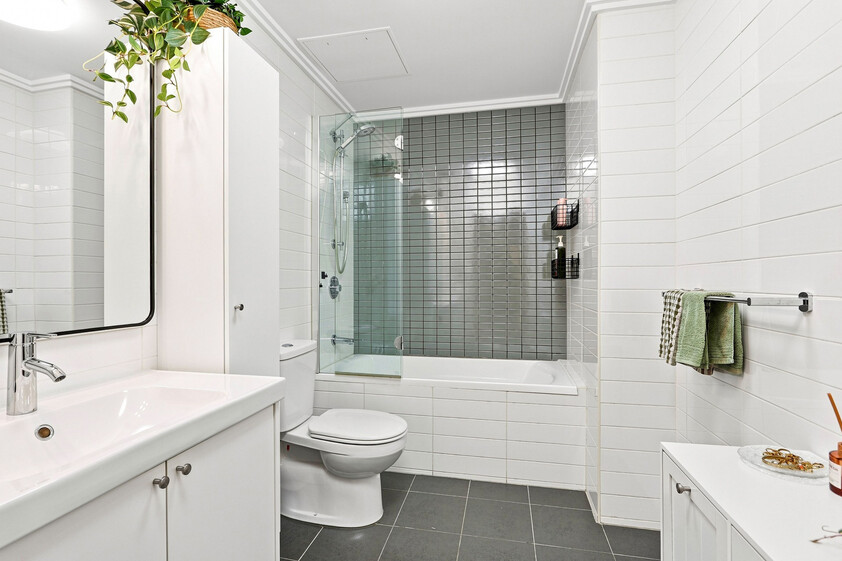 Spacious 2-Bedroom Apartment with City Views & Resort-Style Facilities