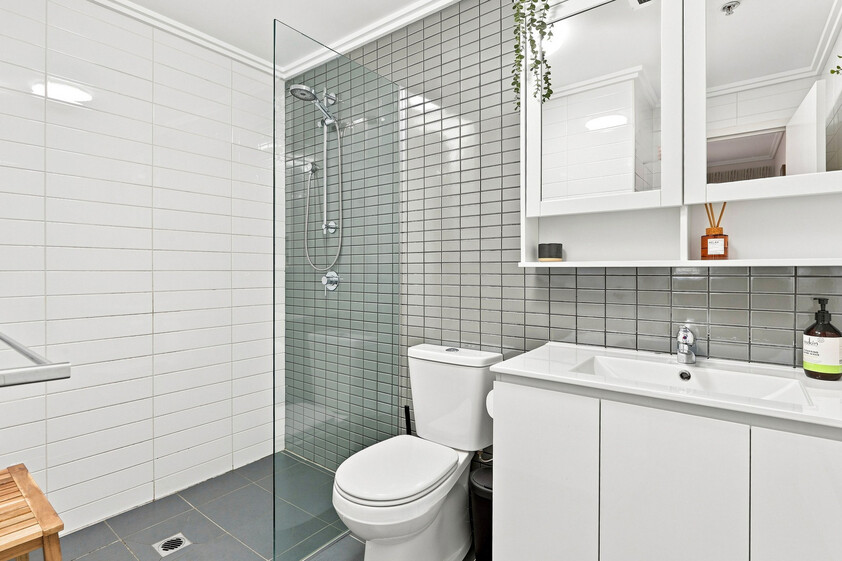 Spacious 2-Bedroom Apartment with City Views & Resort-Style Facilities