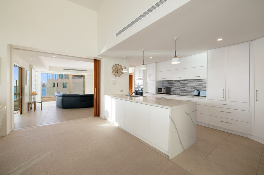 15th Floor Penthouse Absolute Broadwater Frontage | Deepwater Point