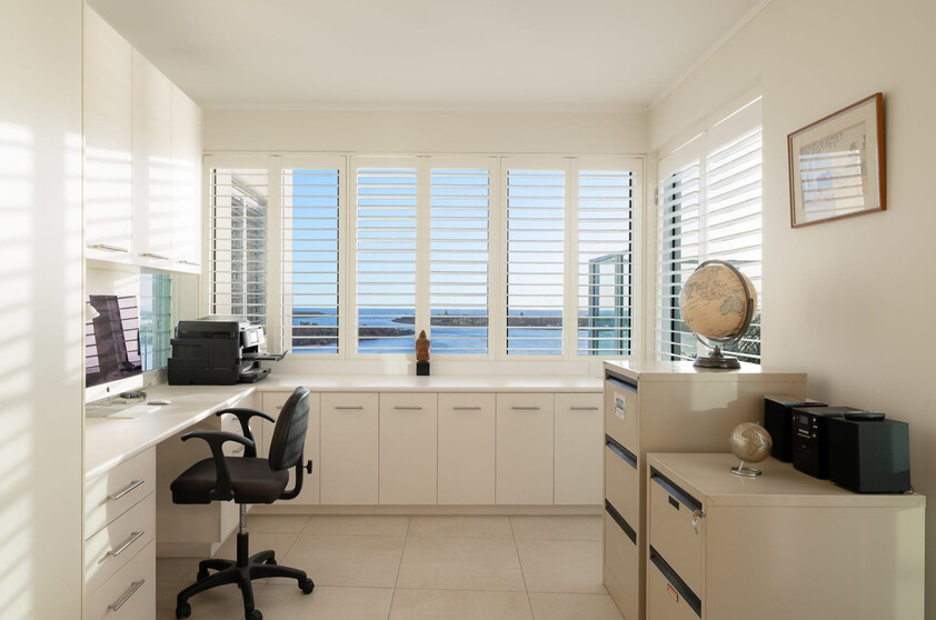 15th Floor Penthouse Absolute Broadwater Frontage | Deepwater Point
