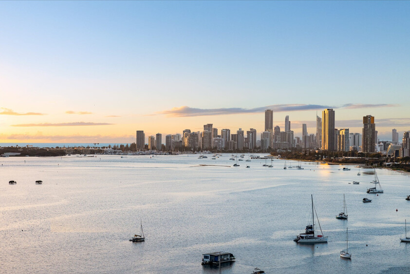 15th Floor Penthouse Absolute Broadwater Frontage | Deepwater Point