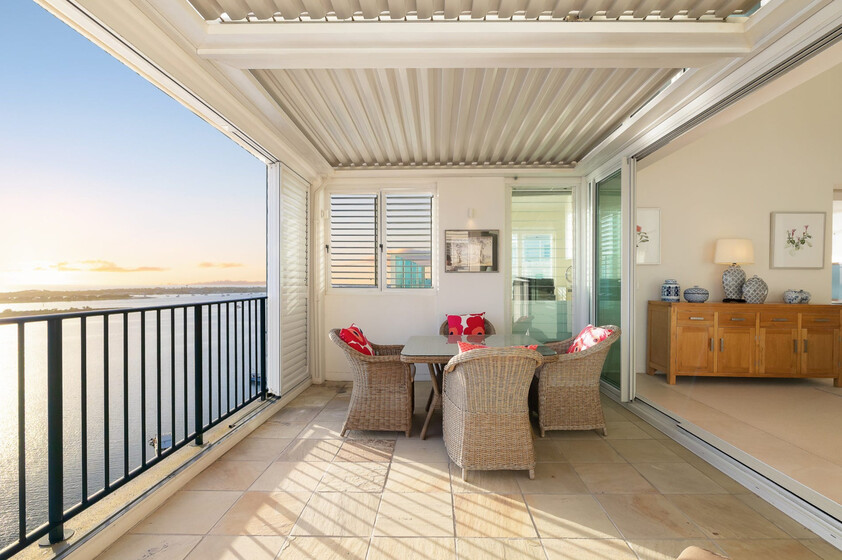 15th Floor Penthouse Absolute Broadwater Frontage | Deepwater Point