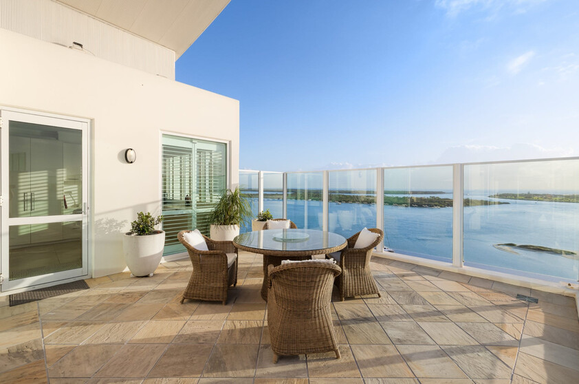15th Floor Penthouse Absolute Broadwater Frontage | Deepwater Point