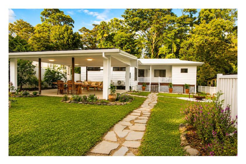 Peaceful Tropical Living in Sought-After Whitfield