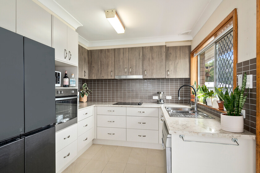 Well-Presented Brick Home on 727m² Sunny Northerly Aspect
