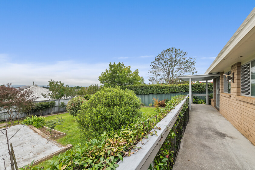 Well-Presented Brick Home on 727m² Sunny Northerly Aspect