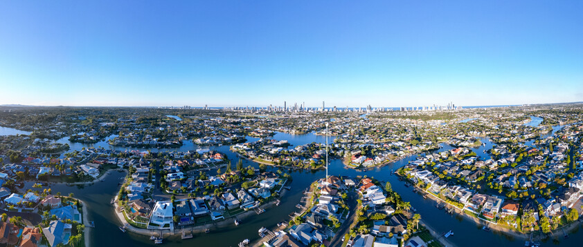 Rare North-to-Water Benowa Waters Residence with 32.1m Frontage & Modern Private Pontoon
