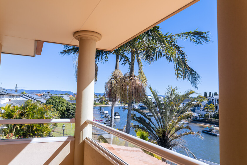 Rare North-to-Water Benowa Waters Residence with 32.1m Frontage & Modern Private Pontoon