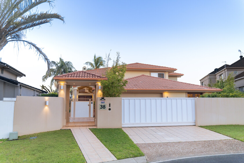 Rare North-to-Water Benowa Waters Residence with 32.1m Frontage & Modern Private Pontoon