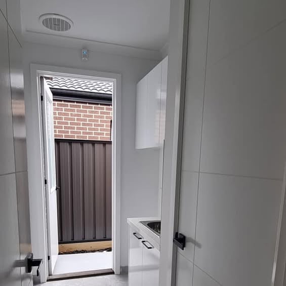 Fully upgraded house!! Ready to move in.