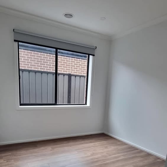 Fully upgraded house!! Ready to move in.