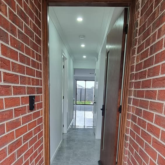 Fully upgraded house!! Ready to move in.