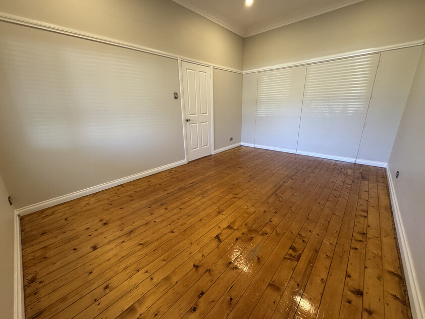 3 Bedroom 2 Bathroom 1 Undercover Carport Space Duplex in Prime Kingsford Location AVAILABLE NOW