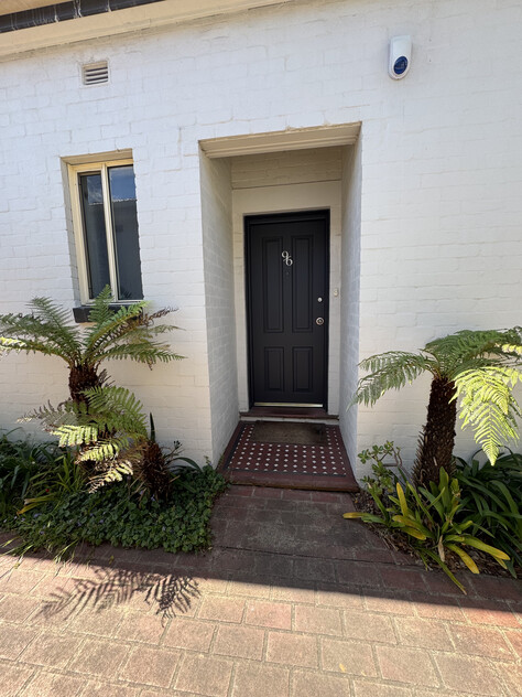 3 Bedroom 2 Bathroom 1 Undercover Carport Space Duplex in Prime Kingsford Location AVAILABLE NOW