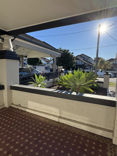 3 Bedroom 2 Bathroom 1 Undercover Carport Space Duplex in Prime Kingsford Location AVAILABLE NOW