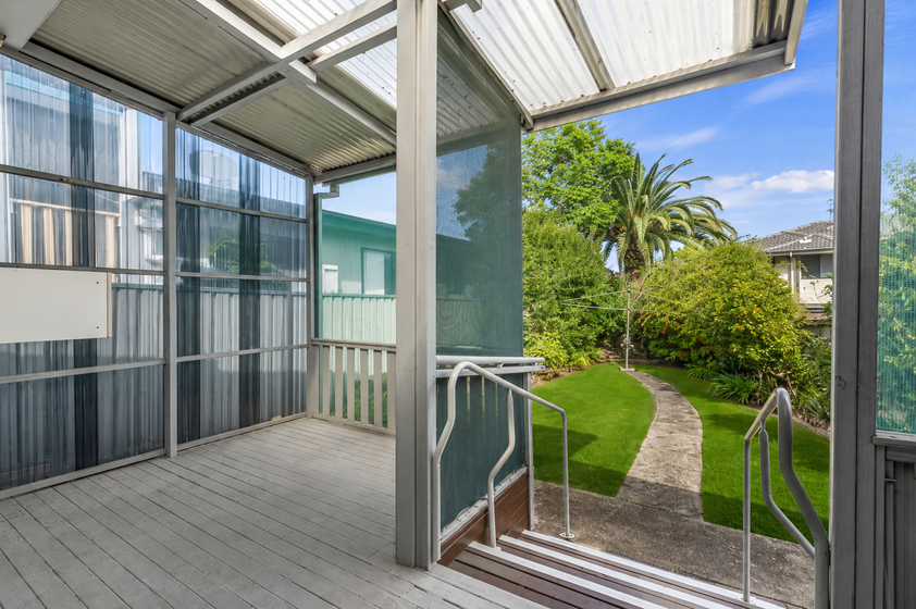 $880 Weekly - 93 Kingsgrove Road Belmore NSW 2192