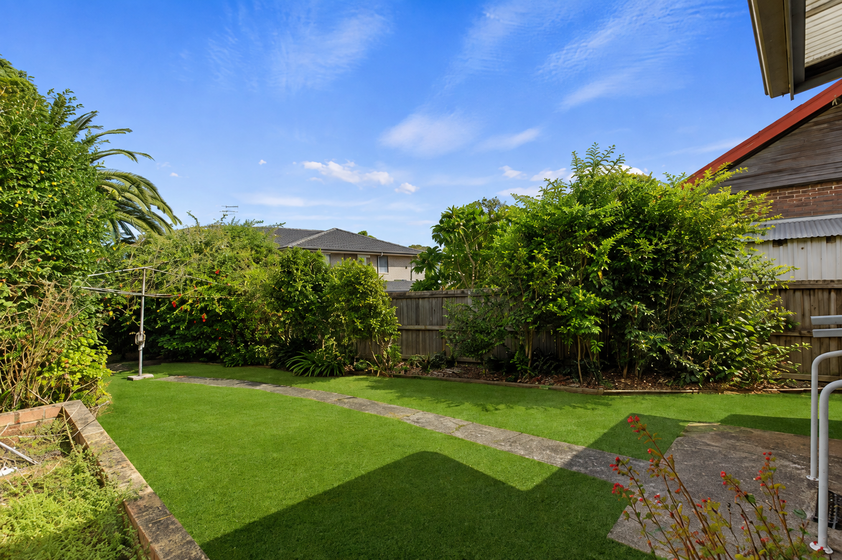 $880 Weekly - 93 Kingsgrove Road Belmore NSW 2192