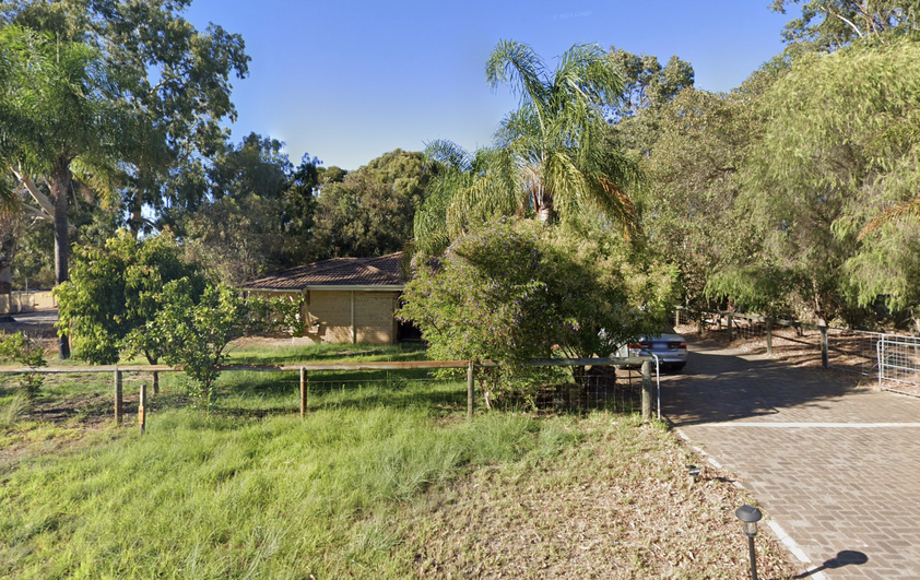 3-4 Bed / 1 Bath Country Home