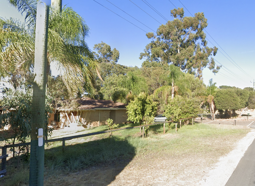 3-4 Bed / 1 Bath Country Home