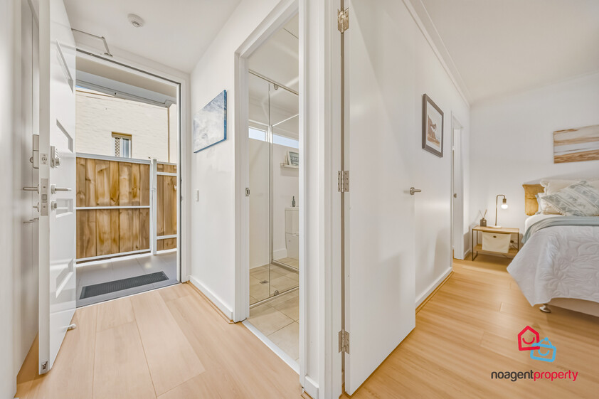 Scarborough Retreat, Beachside Living at Its Best