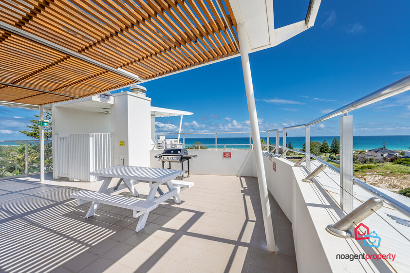 Scarborough Retreat, Beachside Living at Its Best