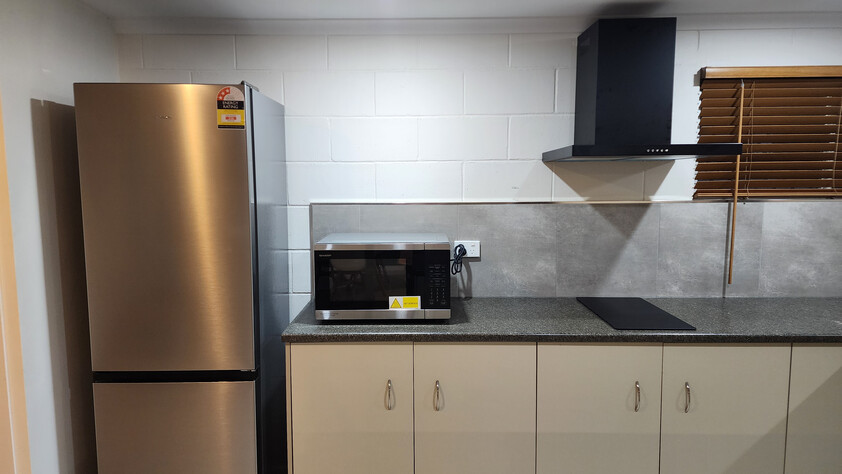 2 bedroom grany flat (Including Electricity)in Atherton
