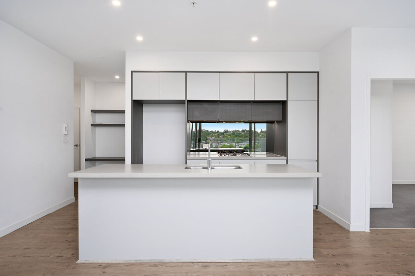 Modern Apartment - Close to everything - Thornton Oval and mountain views