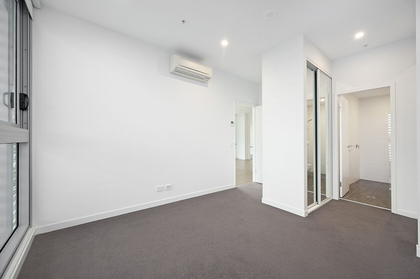 Modern Apartment - Close to everything - Thornton Oval and mountain views