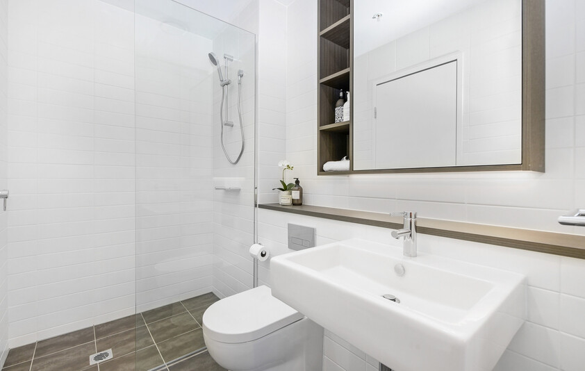 Modern Apartment - Close to everything - Thornton Oval and mountain views