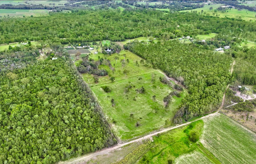 30 Acres of Privacy, Lifestyle & Established Income Potential