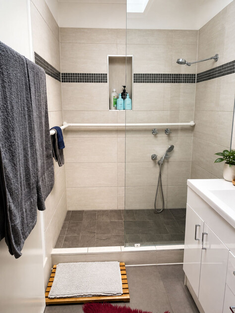 Renovated Coastal Retreat Directly Opposite Rye Beach