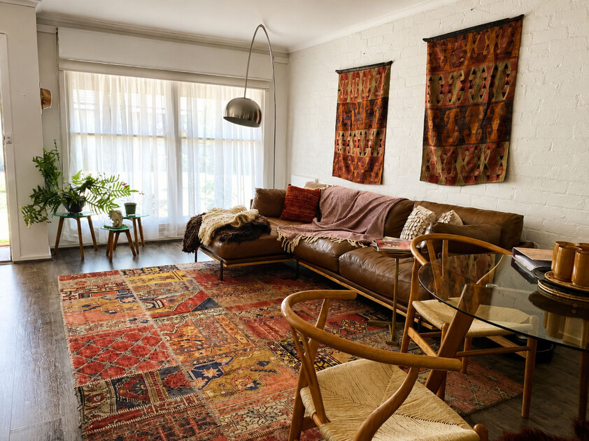 Renovated Coastal Retreat Directly Opposite Rye Beach