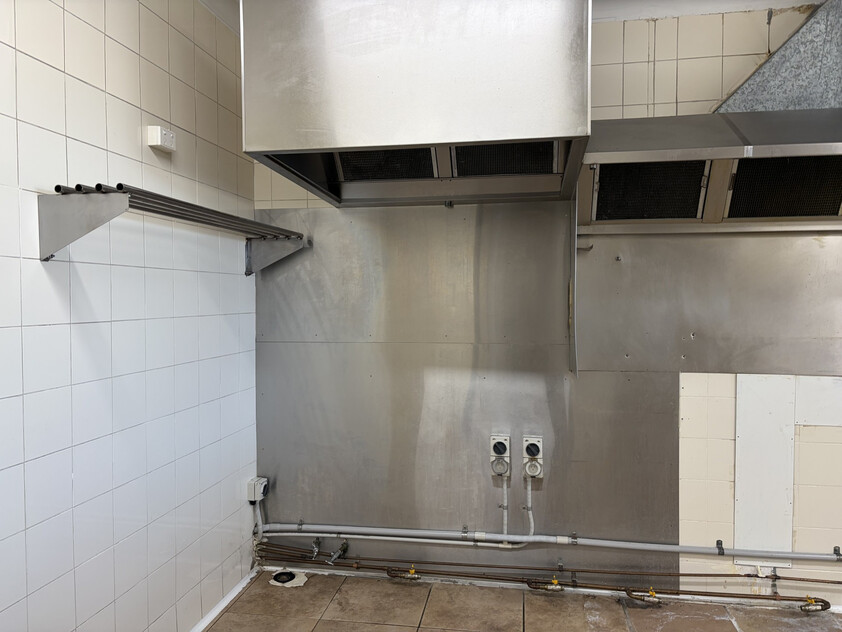 83m² Turnkey Food & Beverage Opportunity