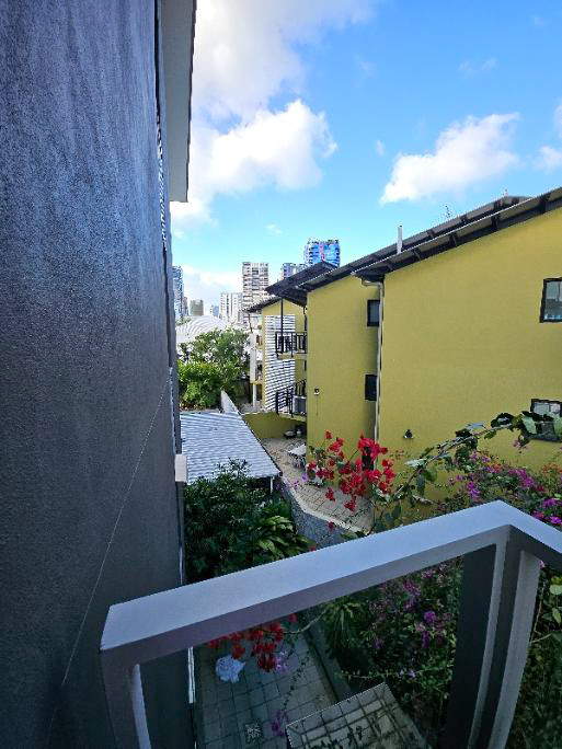 80 m2 Genuine CITY GLIMPSES 1 Bed 1 Bath 1 Car Sale by Owner (NO AGENTS PLEASE)