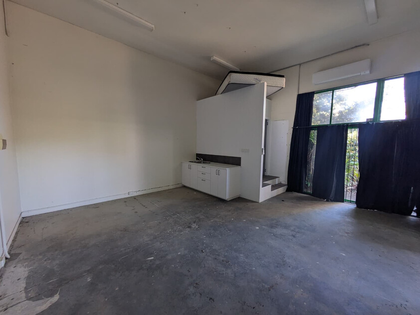 Your New Studio Space!!