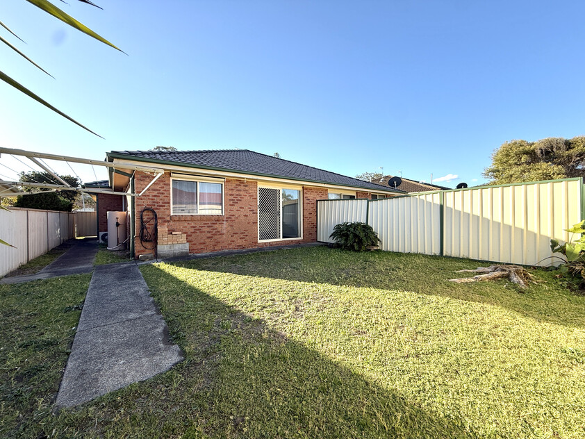 Easy Maintenance, Walking to the Beach