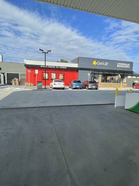 Walk into a finished commercial kitchen and start trading.