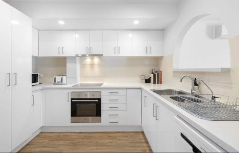 Stylish 3-Bedroom Townhouse in a Quiet & Convenient Setting