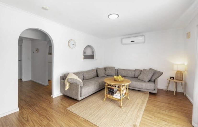 Stylish 3-Bedroom Townhouse in a Quiet & Convenient Setting