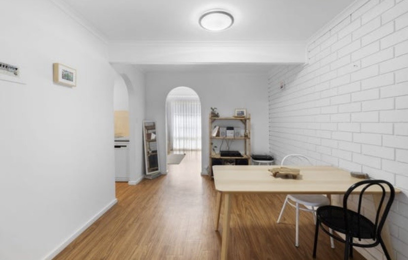 Stylish 3-Bedroom Townhouse in a Quiet & Convenient Setting